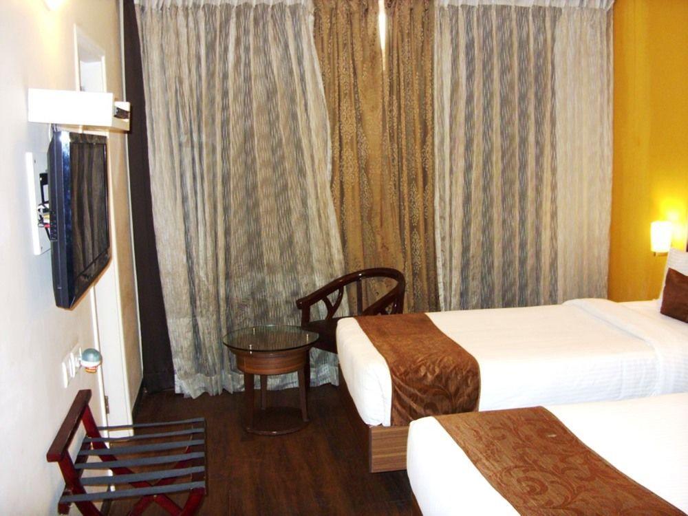 Mango Hotels, Samed Agra Agra  Exterior photo