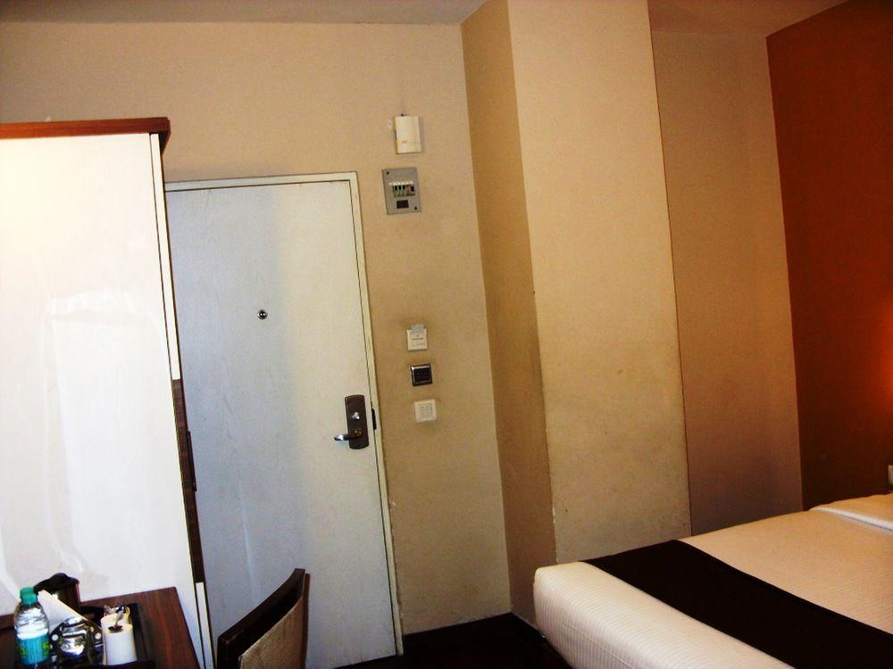 Mango Hotels, Samed Agra Agra  Exterior photo